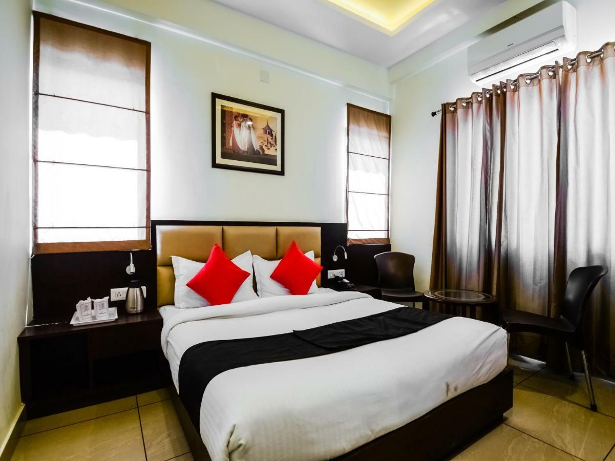 Capital O 35703 Hotel Sarovar Grand Udaipur Luaran gambar